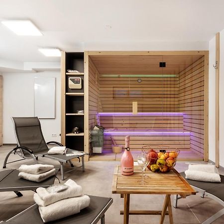 Chic Apartments With Balcony And Spa In Mojstrana Kültér fotó