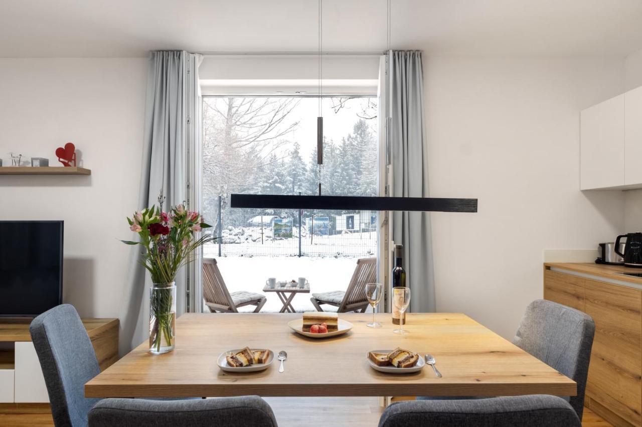 Chic Apartments With Balcony And Spa In Mojstrana Kültér fotó